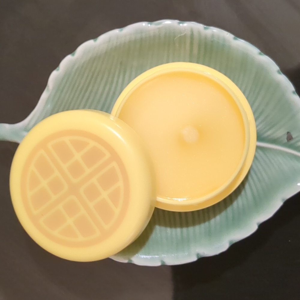 Lip Mask - Picture 4 of 4